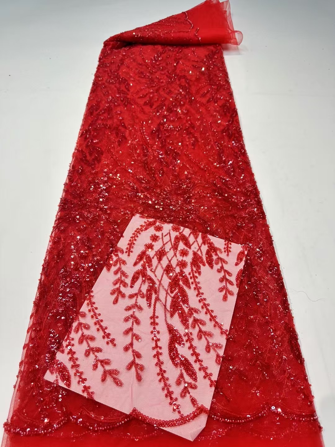 أقمشة الدانتيل الفرنسي 2026 جو - مراجعة Glitter Tablecloth وسعره